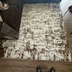 Beautiful Modern Persian-Style Area Rug – Cream & Brown