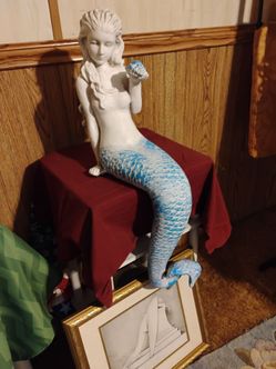 Mermaid  2ft tall