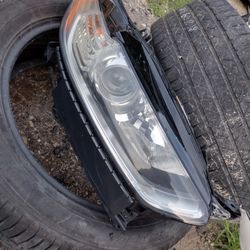 2013 To 2016 Ford Fusion Passenger Side Headlight OEM Part