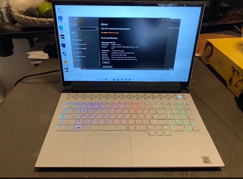 Alienware Laptop Computer M17