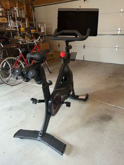Pelaton Bike+ and accessories