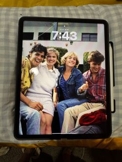 Apple iPad Pro 12.9 inch 5th generation, Apple Pencil, Apple Magic Keyboard