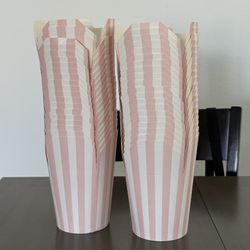 40 Count 32 oz Round Pink and White Stripe Paper Take Out Container - 4" x 3 1/2" x 4 1/2"