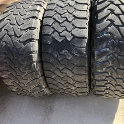 Tires Toyo Open Country 35/ 12.50 /20