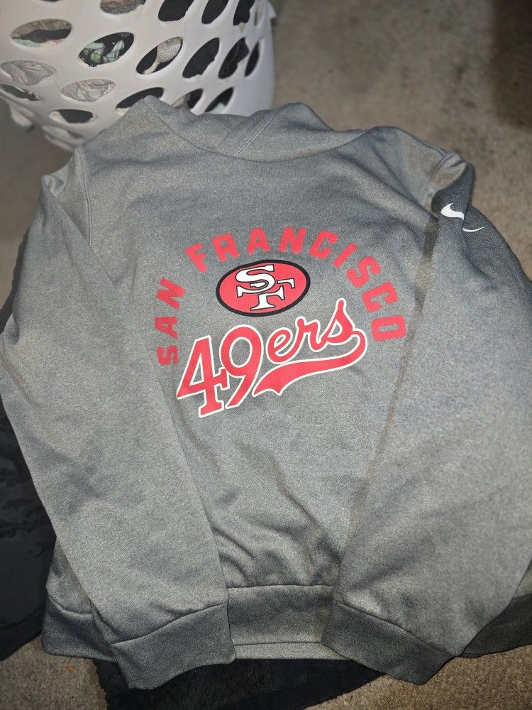 Size Large 49ers Hoodie