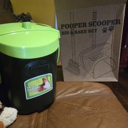 Pooper Scooper Swivel Bin & Rake Kit 

