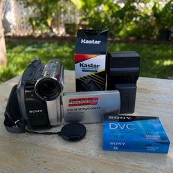 Sony Handycam DCR-HC26 Digital Video Camera