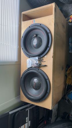 (2)12 inch Amarican bass hawks subwoofers