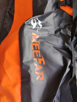 Travel cargo roof bags