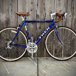Vintage Trek 2000 Alpha SL Lightweight Blue Road Bike! 