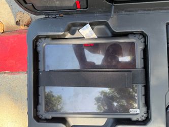 Autel Advance Commercial Vehicle Diagnostic Tablet with Wireless VCI