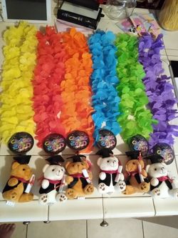 Graduation leis
