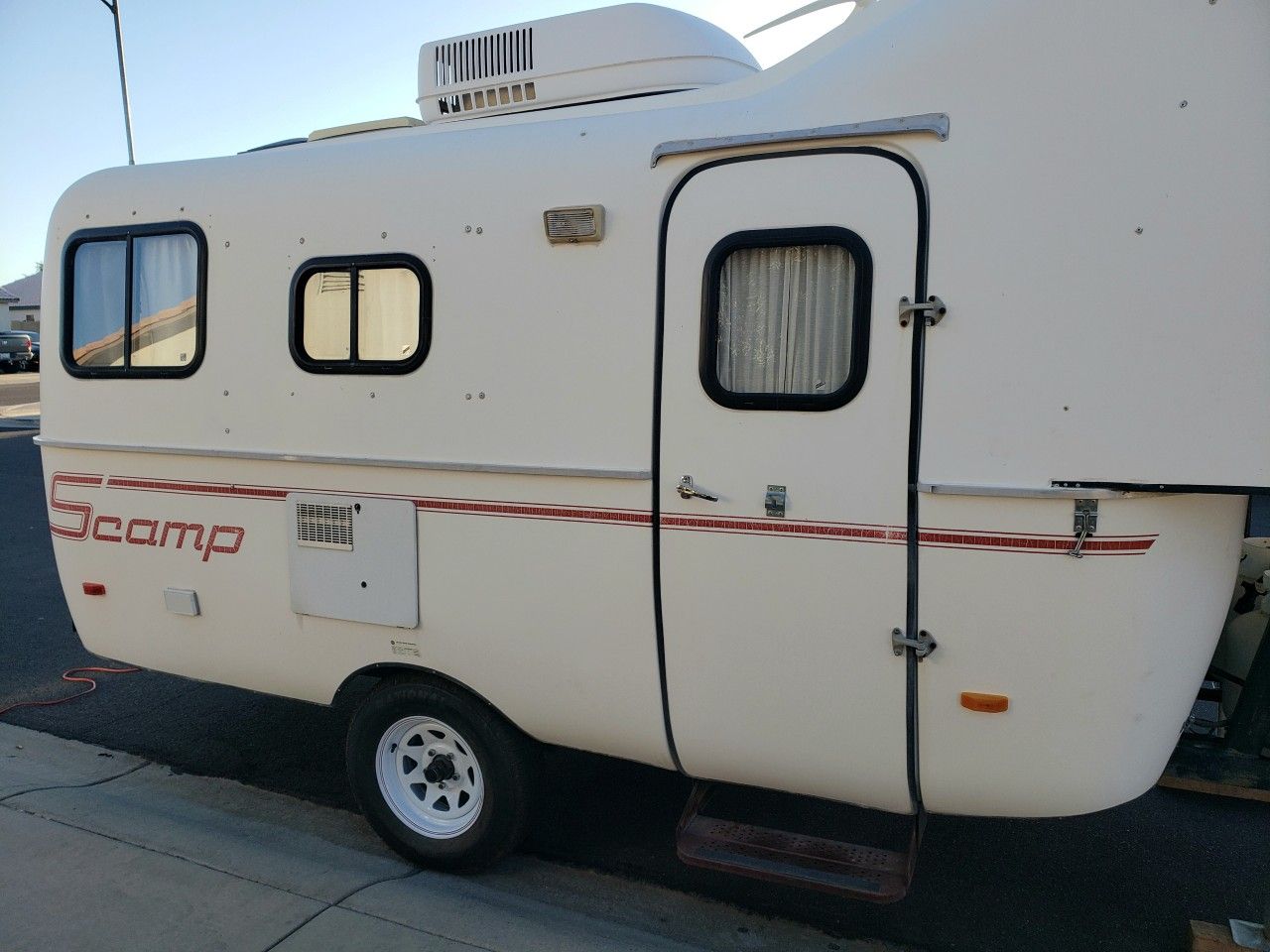 Hard to find 2008 Scamp 19' fifth wheel camper with new adj. hitch fits most trucks+More(please read description)