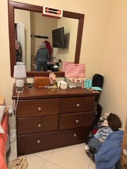 Wood Dresser with Mirror 6 Drawer wood caoba