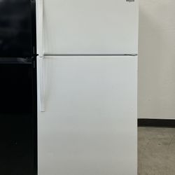 Whirlpool 20.5 cu. ft. Top Freezer Refrigerator w/ Frameless Glass Shelves
