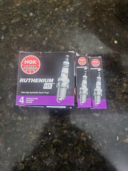 NGK SPARK PLUGS 2014-2016 INFINITI Q 50