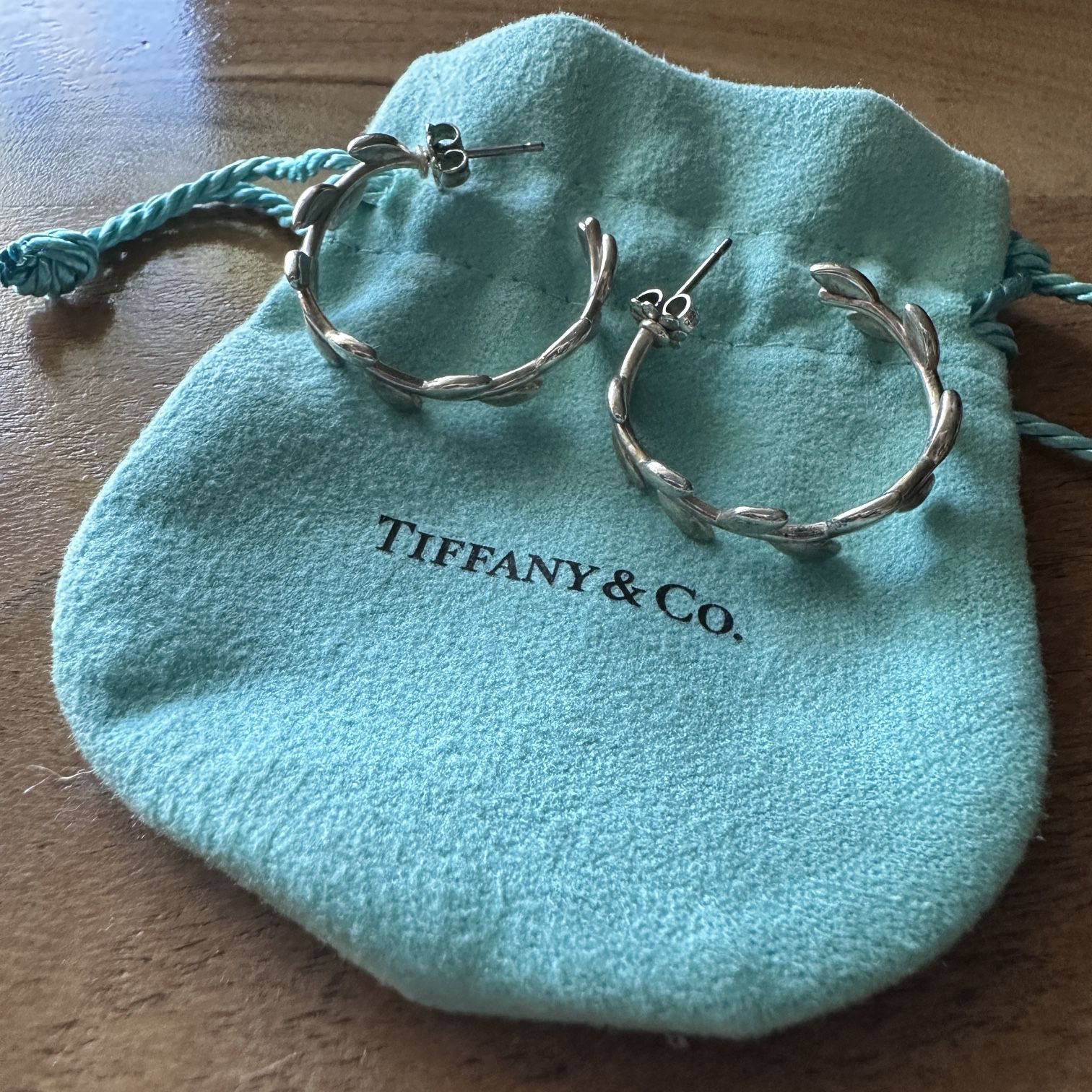 Tiffany & Co Paloma Picasso Olive leaf Hoop Earrings