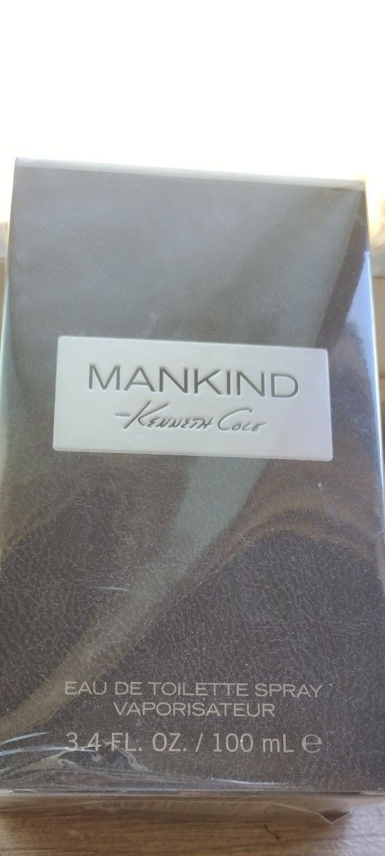 Kenneth Cole Men cologne Brand New in the box with sealed box 3.4 OZ 100ML