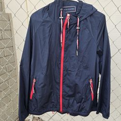 TOMMY HILFIGER LIGHT JACKET LARGE