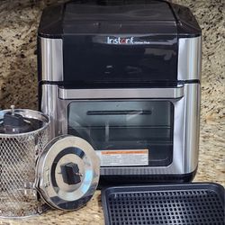 Instant Pot Vortex Plus 10-Quart Air Fryer Oven - Black