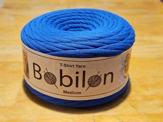 Brand New Roll Of Bobilon Yarn T-shirt Yarn Medium 7-9mm Blue Yards