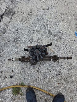 ((READ AD))((TRANSMISSION LA130 Johndeere)) Riding Mower
