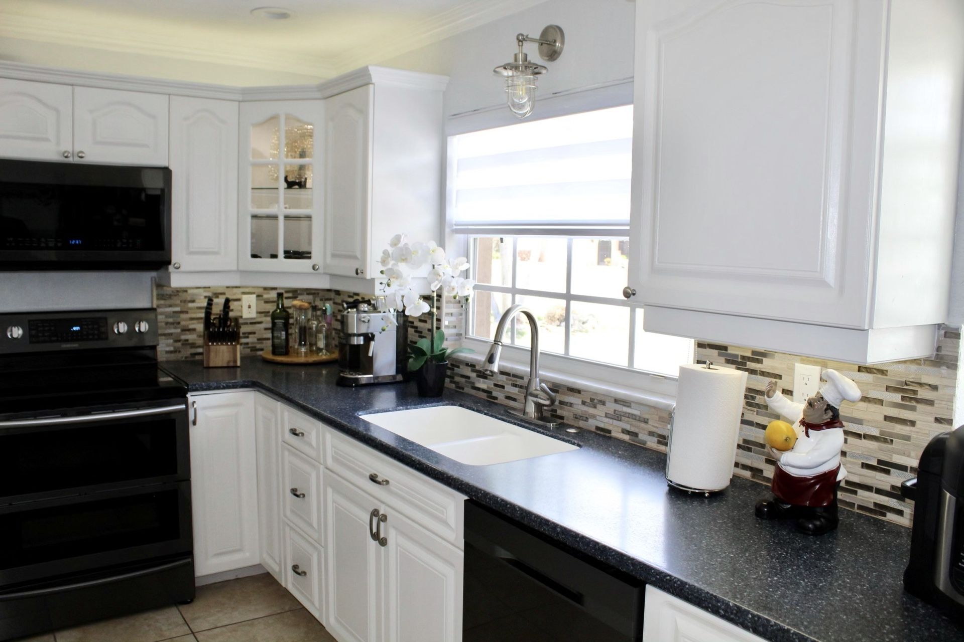 BEAUTIFUL 3/2 HOME FOR SALE