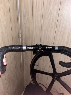 Fixie       Throne Dropbar  +  dimension Stem