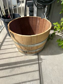 Wine barrel
