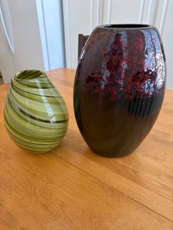 Choice of 2 Decorative Vases - Green Swirl Glass and Red/Black Glazed Ceramic