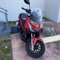 2022 Honda Adv150