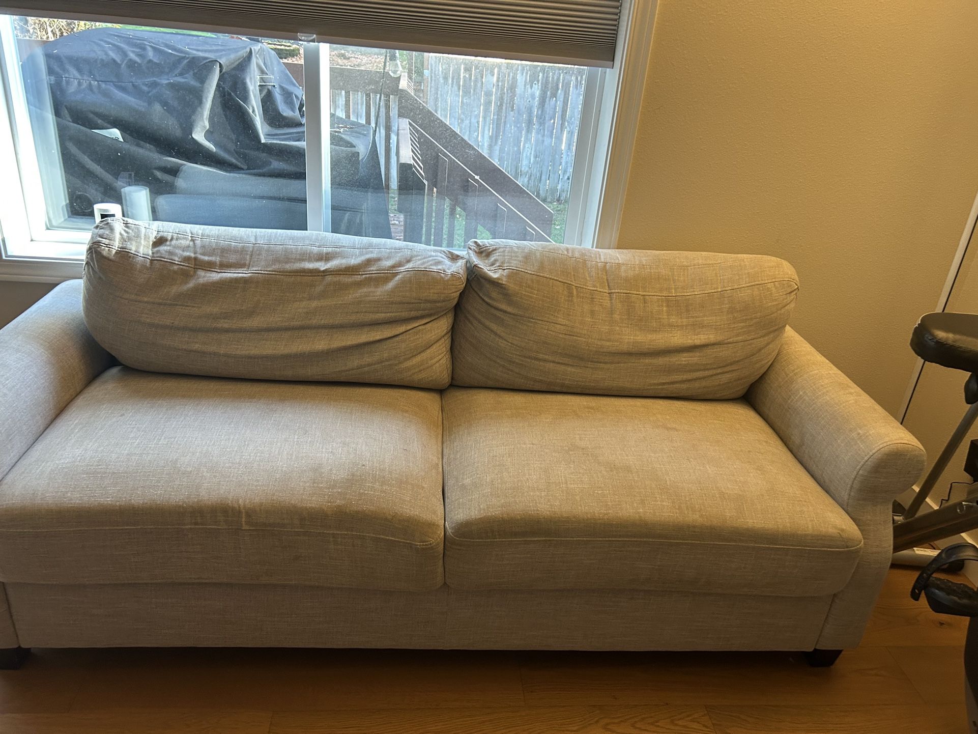 Free Sofa