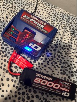 Traxxas EZ-Peak Plus Charger & Battery