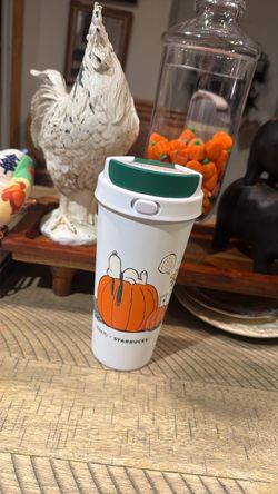Starbucks Peanuts