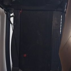 FREE TX 4.9 Treadmill