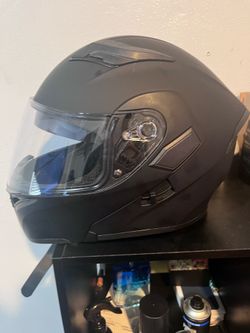Motorcycle helmet