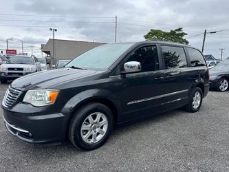 2011 Chrysler Town & Country Touring-L Mechanic Special — Great Value!  * 153,000 miles * Clean title * Leather interior * DVD entertainment system  R