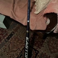 Easton AXL 32”