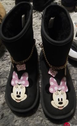 Minnie mouse boots for girls, girl size 12 medium.