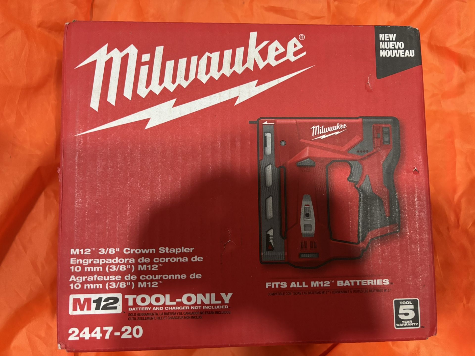 Milwaukee M12 3/8 Crown Stapler Read Below 