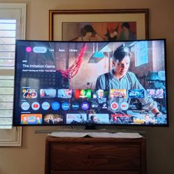 65 Inch Samsung Curved Smart TV With Remote 