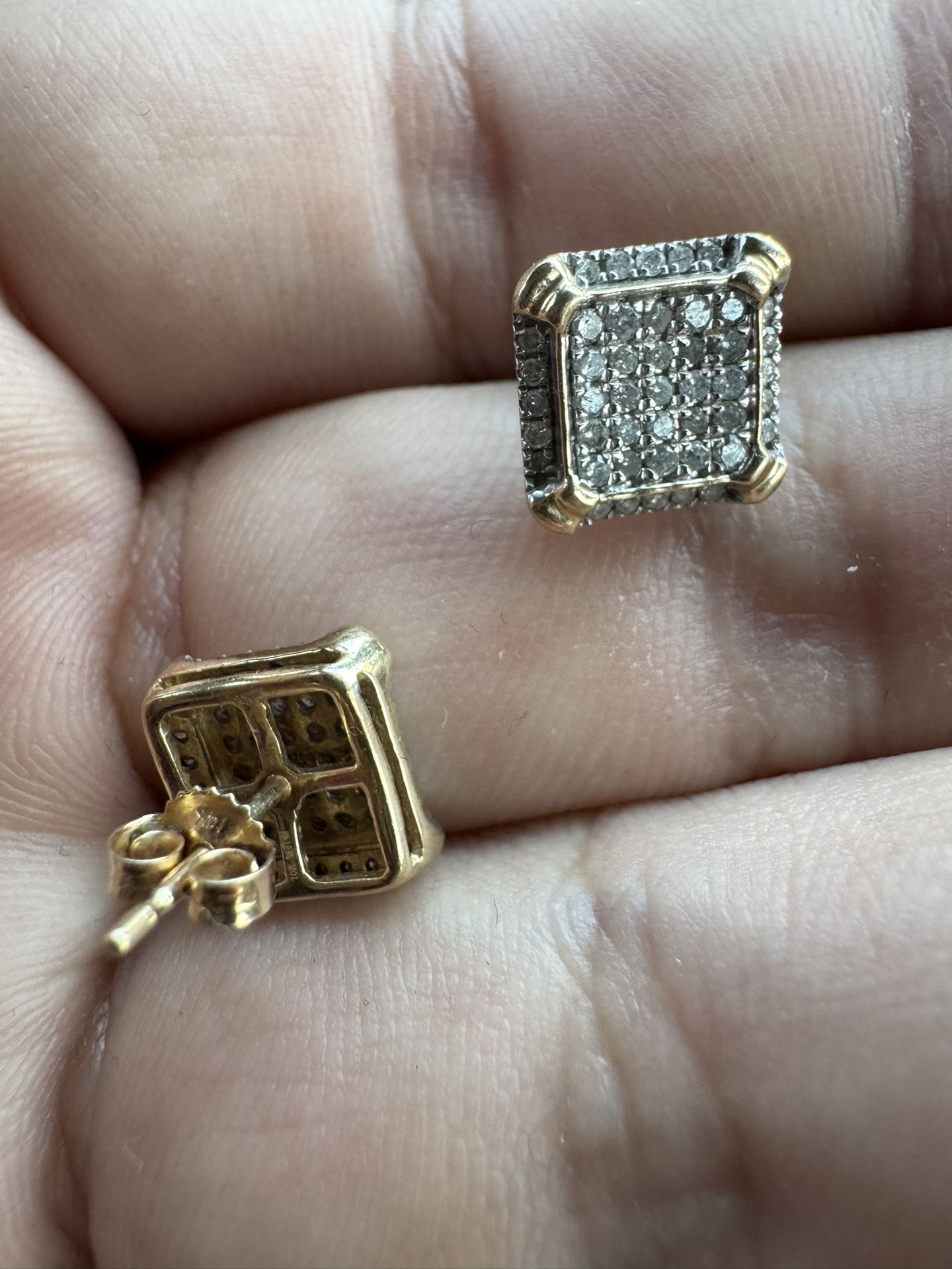 Natural Diamond Gold Earrings