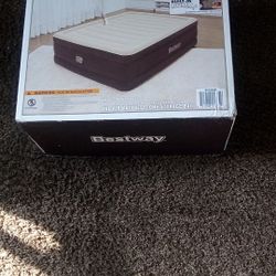 Air Bed Built-in Pump 