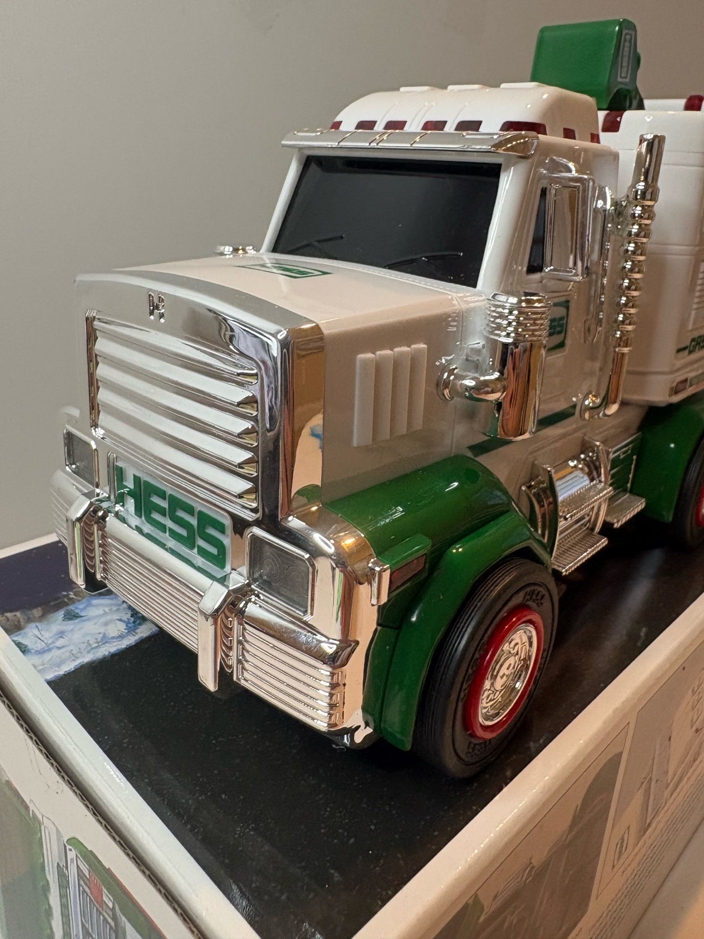 2013 Hess Toy Truck and Tractor Vintage Open Box Unplayed