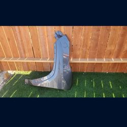 2019 - 2023 TOYOTA RAV4 RAV-4 LEFT
FENDER DRIVER SIDE GENUINE USED OEM.
NC51