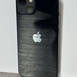 📱 iPhone 13 128GB (Midnight) – Unlocked. 