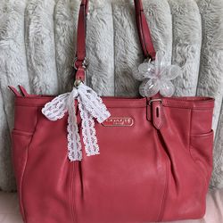 Red Coach Gallery Pleated Leather Tote