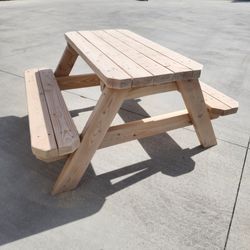 Toddlers Picnic Table