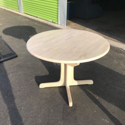 Kitchen Table With Built In Leaf 
