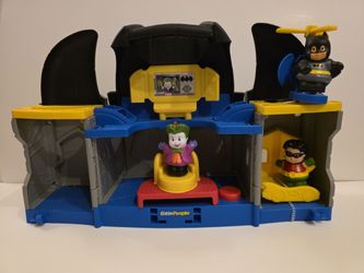 VGUC Little People Batman Batcave W/sounds 